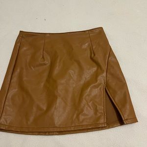 leather skirt